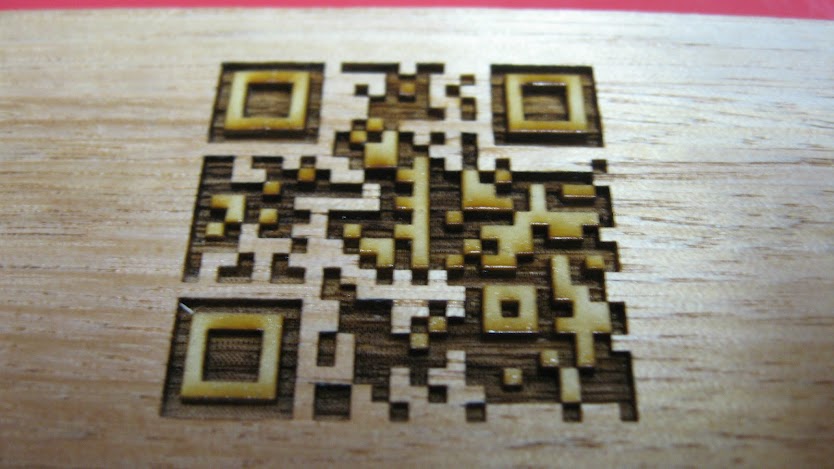 Hyedroid QR - Qr code engraving on metal and wood